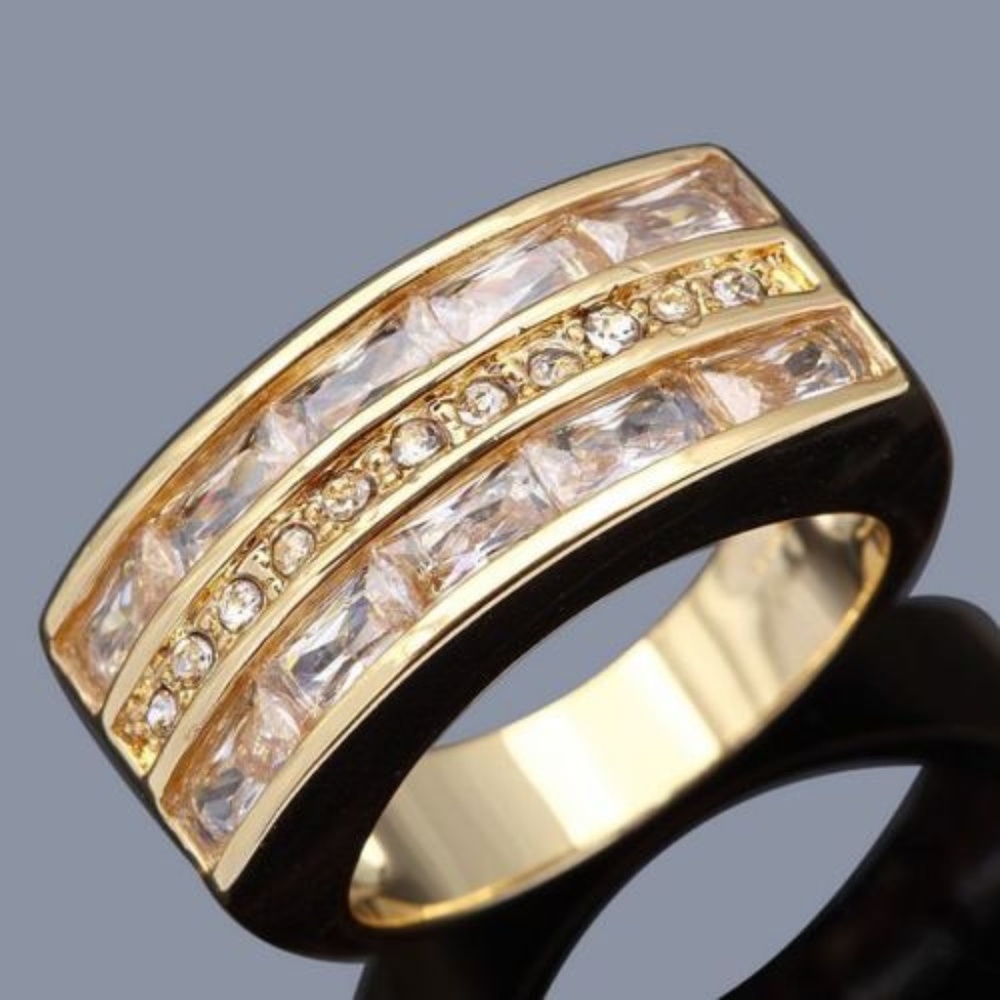 NWOT YGF Champagne Topaz Fashion Ring